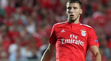Pep guardiola is once again splashing the cash as he attempts to plug the holes in manchester city's leaky back line. L1 - OL : Ruben Dias prolonge au Benfica, le dossier ...