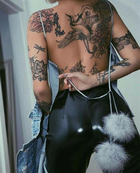 40 Beautiful Back Tattoos Ideas For Women Sexytattoos Beautiful Back Tattoos Tattoos Girl