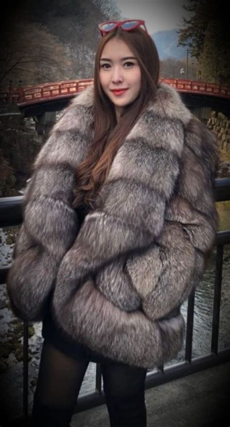 Pin By Jack Daszkiewicz On Fourrures Fur Coats Women Fur Fashion