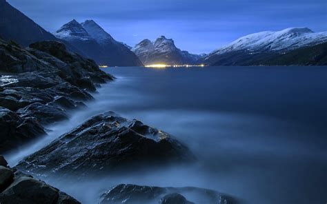 High resolution photo of mountains, desktop wallpaper of lake, night ...