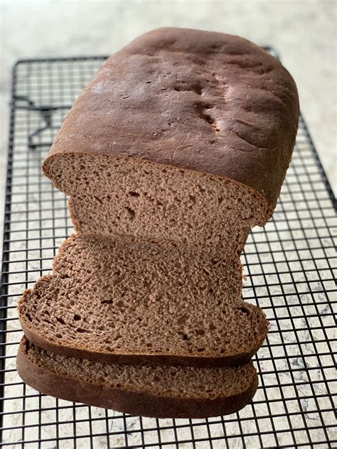 Delicious homemade wholemeal rye bread from sourdough. Wholegrain Bread German Rye : 100% Whole Grain German Rye ...