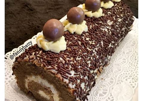 Resep Bolu Gulung Moka Super Lembut Super Moist Mocha Roll Cake Oleh