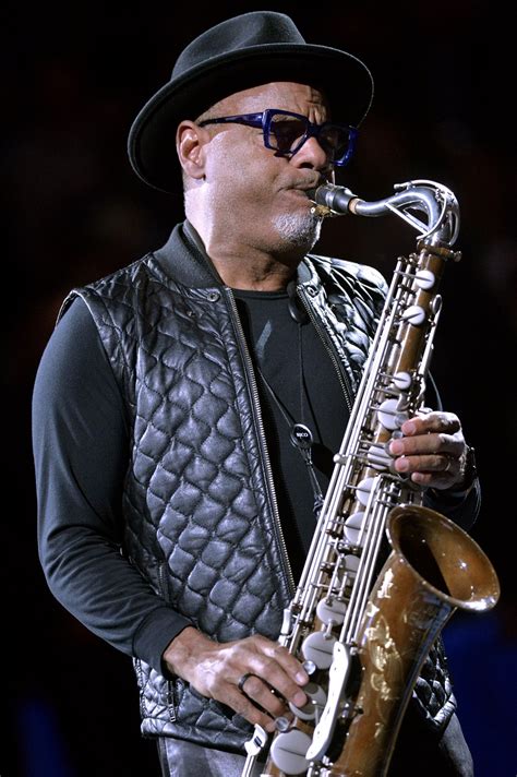 Hollywood Live Extra 106 Jazz Saxophonist Kirk Whalum American Urban Radio Networks