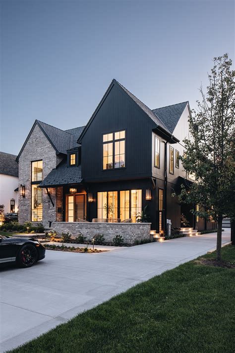 Top 15 House Exterior Trends For 2023 Nikkis Plate