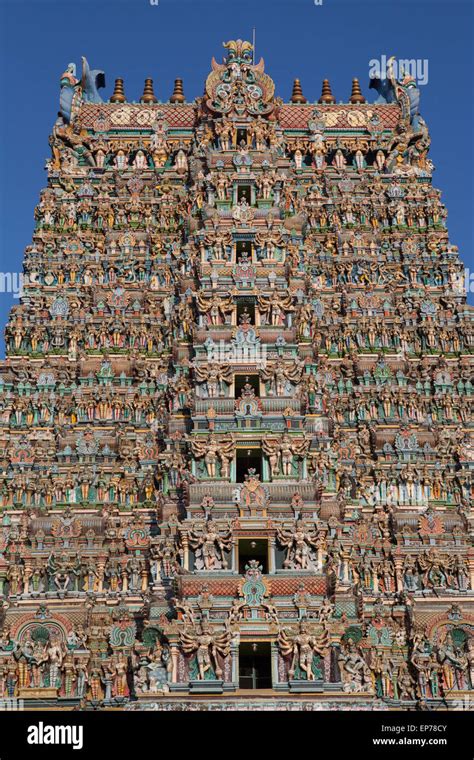 Gopuram At The Sri Meenakshi Temple In Madurai Stock Photo Alamy