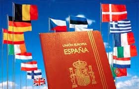 Todos los extranjeros que han residido en españa por un tiempo determinado pueden solicitar la nacionalidad española. NACIONALIDAD ESPAÑOLA DE HIJOS DE PADRES EXTRANJEROS