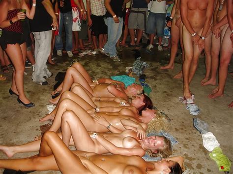 Group Sex Amateur Beach Rec Voyeur G3 Porn Pictures Xxx Photos Sex Images 394299 Pictoa