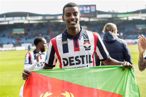 Isak will line up for sweden against spain at euro 2020 tonight, and he will likely be under the microscope with arsenal and roma keen. Eritrean football phenom Alexander Isak scores goal for ...