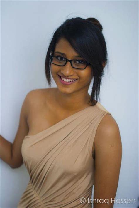 Sri Lankan Hot Models Dileindre Ruth Dias Srilankan