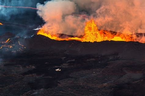 Laki Volcano Eruption 1783 Cars Iceland