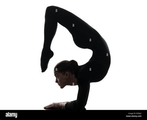 Female Contortionists Hi Res Stock Photography And Images Alamy