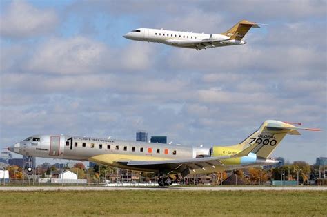 Pictures Bombardier Global 7000 First Flight Corporate Jet Investor