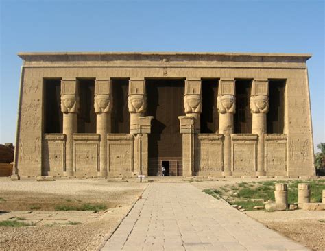 Le temple de Dendérah un lieu sacré en Égypte Live Love Voyage