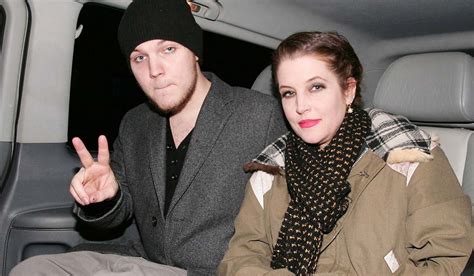 Lisa johansen alleges that lisa marie presley took her place for security reasons after elvis died on august 16, 1977. Lisa Marie Presley Could 'Relapse Into Drugs' After Son's ...