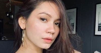 She is the daughter of singer iwan syahman and actress rosnah mohd noor. Aprena Penrose Wiki, Biography, Dob, Age, Height, Weight ...