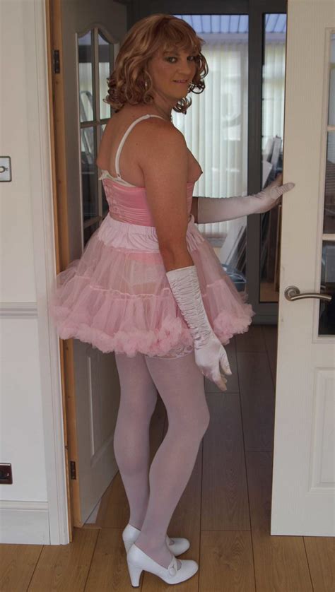 25august2010 Another View Of My Pretty Sissy Petticoat Sissymaid