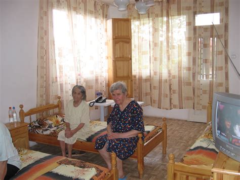 Дом за стари хора Елпида Настаняване и грижа на възрастни болни и самотни хора в старчески