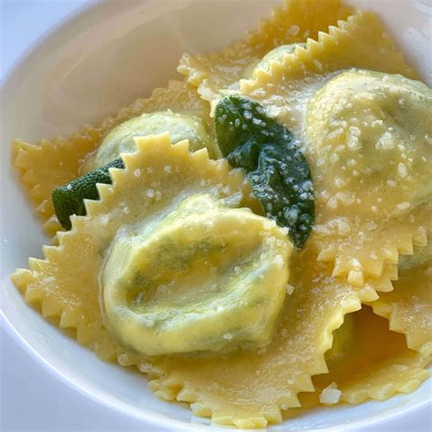 Ricotta And Spinach Ravioli With Butter And Sage Tina S Table