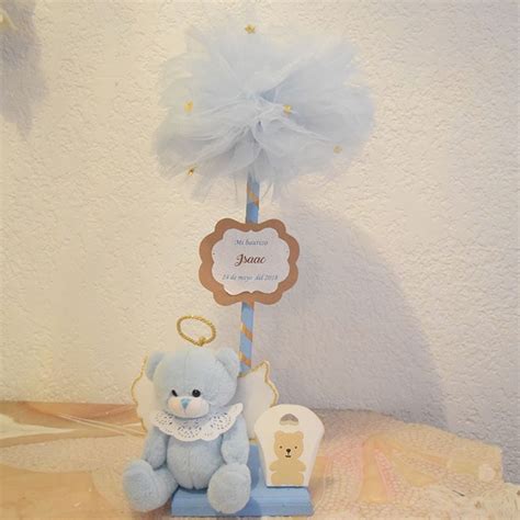 Los invitados deben hinchar un globo y atárselo con una cinta en cada invitado al baby shower debe contar la trastada más gorda que hizo de pequeño sin pronunciar nunca una palabra determinada: Centros De Mesa De Ositos Para Baby Shower Niña - Varios Niños