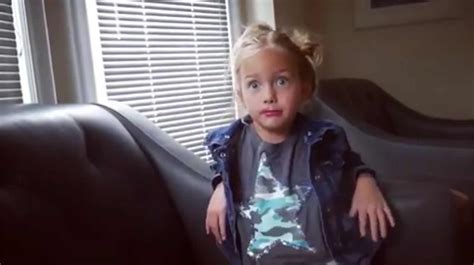 7 Jähriges Comedy Talent Ava Ryan Lustiger Instagram Auftritt