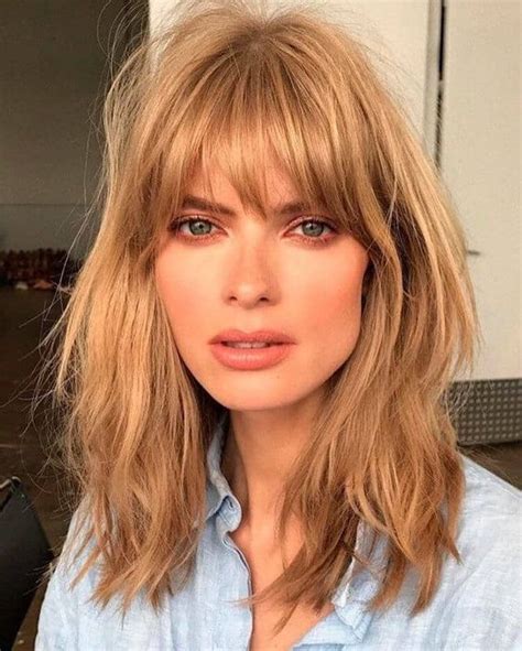 10 Different Ways To Wear Bangs This Summer Society19
