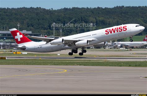 Hb Jmc Swiss Airbus A340 300 At Zurich Photo Id 1337429 Airplane