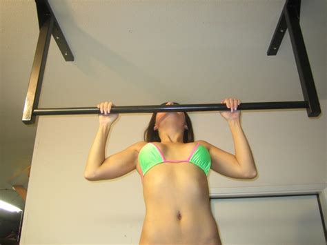 You've probably been thinking about how to make your own pullup bar for awhile now, haven't you? Stud Bar vs Homemade Pull Up Bar - Stud Bar - Ceiling or ...