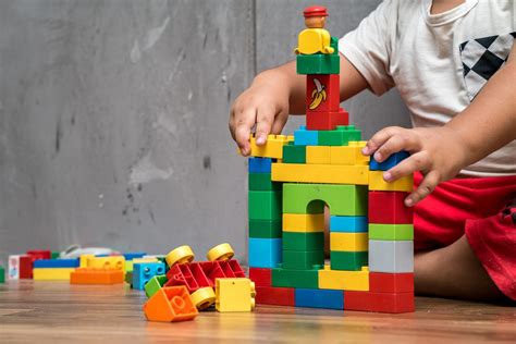 5 Important Skills That Children Learn From Lego Tobeme