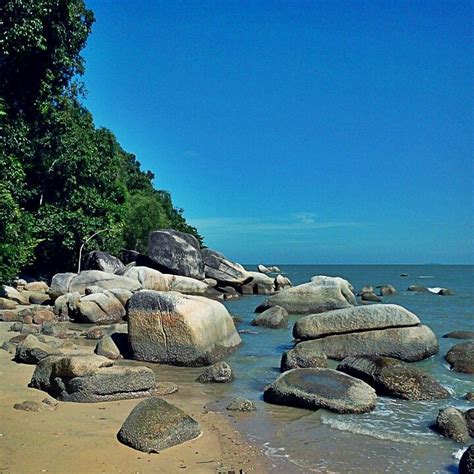 Penang (also known pulau pinang) is a state in malaysia. Penang. Beach. | Penang, Travel, Outdoor