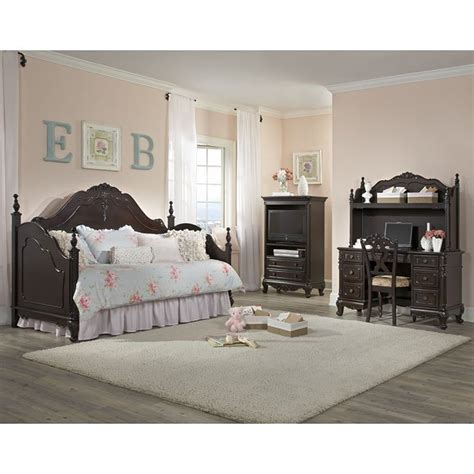 The cinderella collection is your little girl's dream. Cinderella Daybed Bedroom Set (Cherry) Homelegance ...