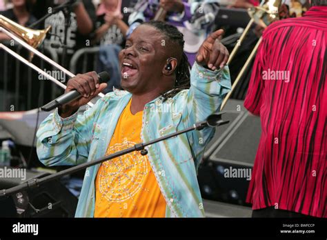 Nbc Today Show Chicago And Earth Wind And Fire Concert Stock Photo Alamy