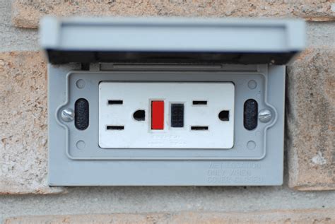 5 Tips For Safe And Efficient Outdoor Outlets Penna Electric