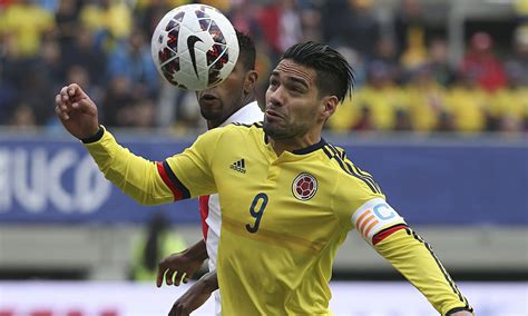 Radamel falcao garcía zárate (born 10 february 1986) is a colombian professional footballer who plays as a forward for spanish club rayo vallecano and captains the colombia national team. Radamel Falcao signs Chelsea deal and will join up with club on pre-season tour | Football | The ...