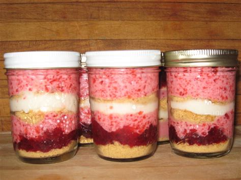 On this page you will find a small collection of our recipes that contain 20 grams or less of cholesterol per serving. Low Fat Jell-O Parfaits Recipe - Dessert.Food.com