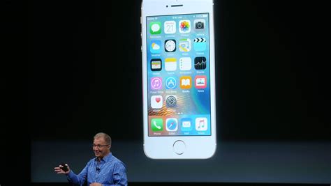 apple goes retro with 399 iphone se smaller ipad pro