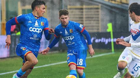 Catanzaro Brescia Secondo Tempo Disastroso Per I Giallorossi E Le