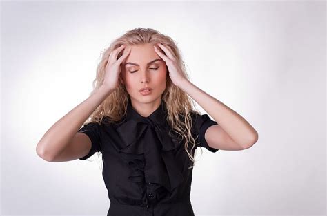 Headaches Take Charge And Manage Your Pain Naturopathic Living