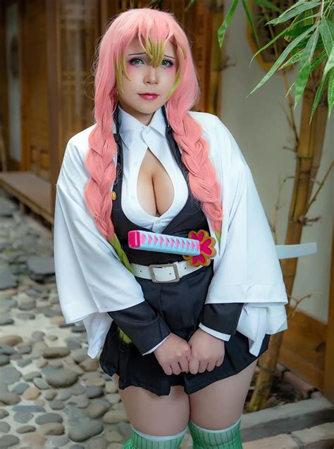Uy Uy Has Just Released Her Sexy Cosplay Of Mitsuri