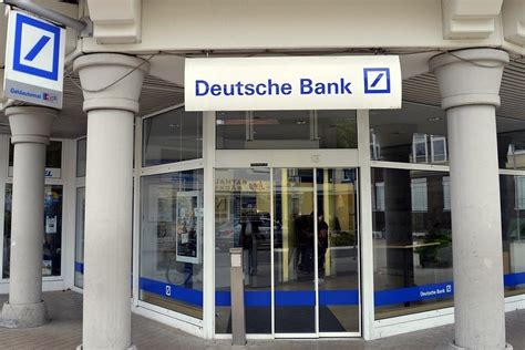 Open a bank account in the branch or online, proof of identity in the branch or via postident. Deutsche Bank schließt 51 Filialen - NRW.direkt
