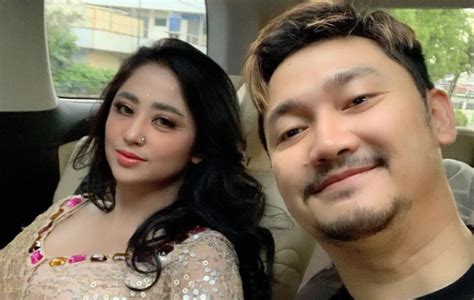 Mediasi Pertama Angga Wijaya Tetap Ingin Bercerai Dengan Dewi Perssik