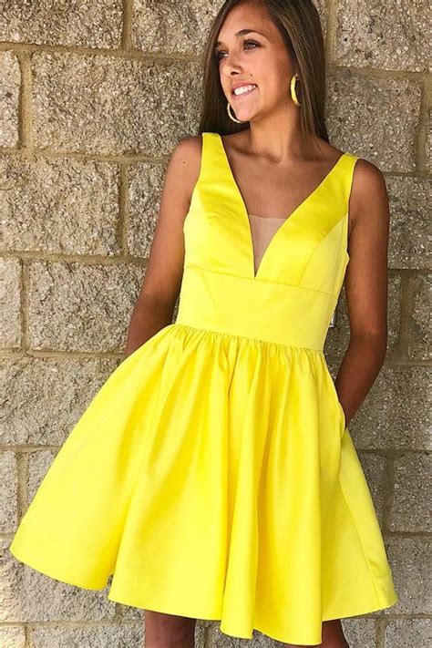 A Line Satin Short Yellow Homecoming Dresses 2018 Loveangeldress