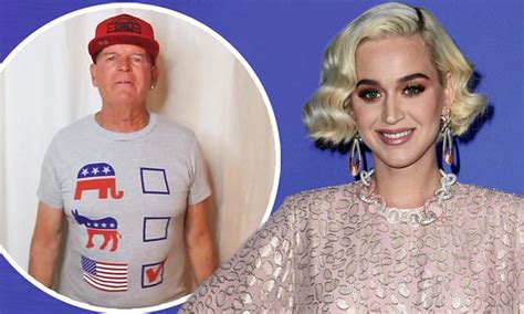 Katy Perry Slammed By Fans For Promoting Her Father Keith Hudson S Nonpartisan T Shirt Business