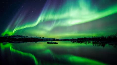 Short Breaks To Iceland Northern Lights Shelly Lighting