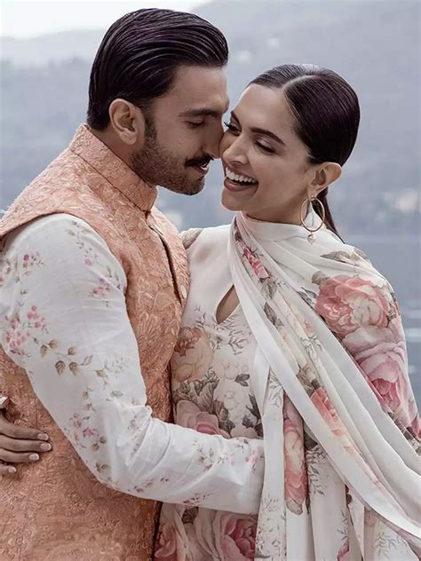 Ranveer Singh And Deepika Padukone Treat Their Fans With New Pictures On Their Anniversary
