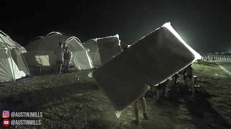 fyre festival organizers hit with 100 million fraud and breach of contract lawsuit boing boing