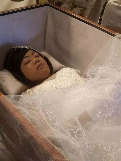 Dead Bride Post Mortem Pictures Loss Of Loved One Momento Mori