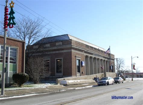 Looking Southeast At The Maywood Post Office December 2008