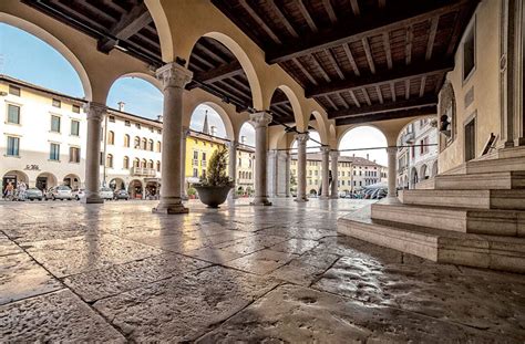 Sacile is located in trieste city, italy at the 45.9541, 12.5027 coordinates. Programma Sacile 2020 | Bike Vintage Alpe Adria