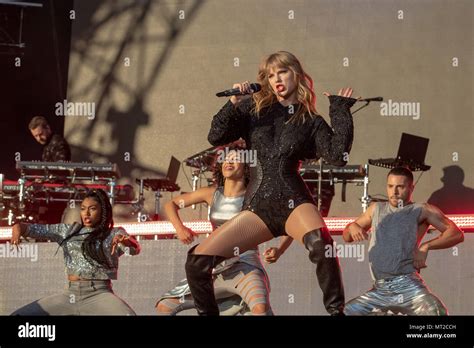 Swansea Wales 27th May 2018 Taylor Swift Performing On Day Two Of