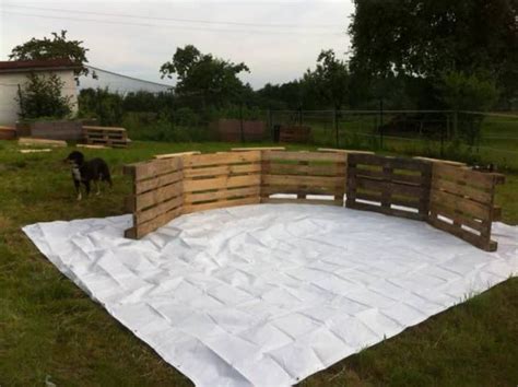 Swimming Pool Made Out Of Wooden Pallets For Under 80 Pallets In The
